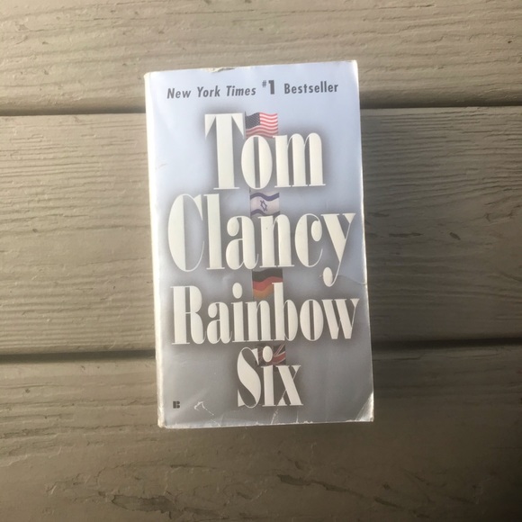 Tom Clancy - author 1 hardcover book/2 paperback - Picture 2 of 8